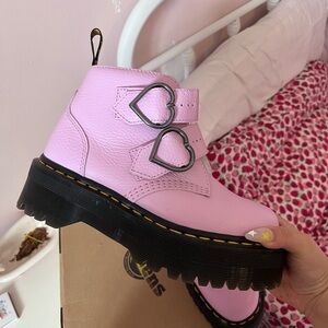 DR MARTENS Devon Heart Boots